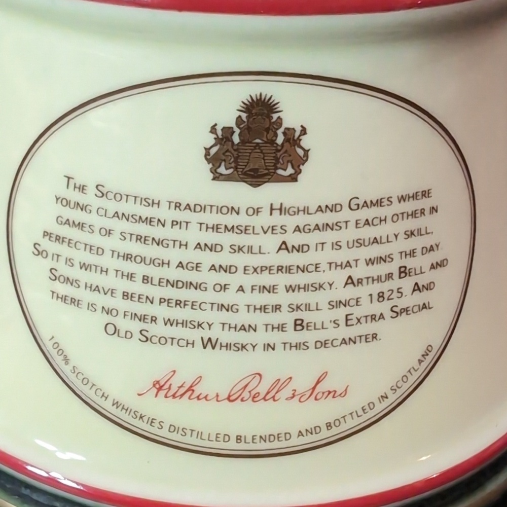 VGT 95  Bells Old Scotch Whisky Bottle Porcelain. - Picture 8 of 13